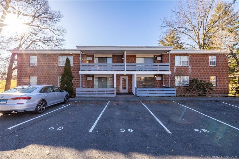 108 Oakwood Ave unit B1, West Hartford, CT 06119 - photo 1