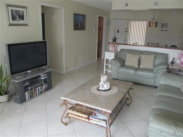 The River Hill Condominium unit 1Q, Yonkers, NY 10701 - photo 1