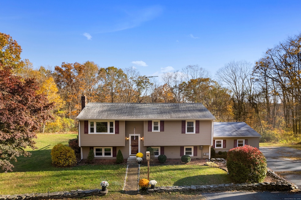 119 Rattlesnake Ledge Rd, Salem, CT 06420 - photo 1