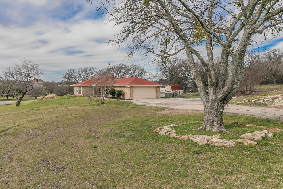 132 Alta Mesa Dr, Fort Worth, TX 76108 - photo 1