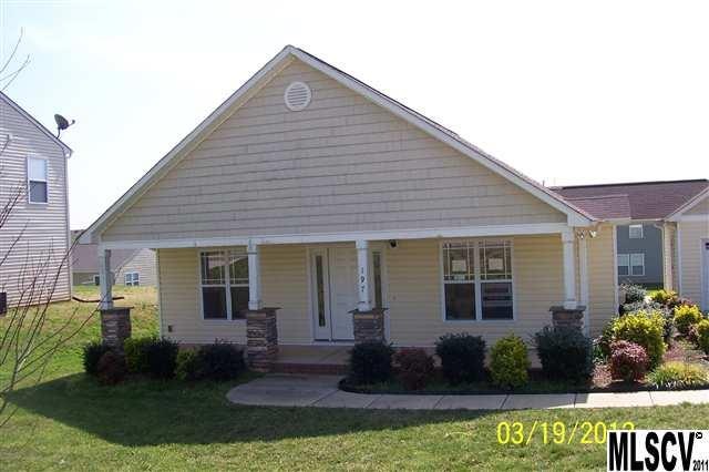 197 Tarrington Dr, Statesville, NC 28625 - photo 1
