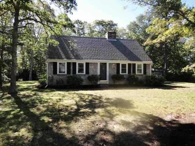 110 Eel River Rd W, Falmouth, MA 02536 - photo 1