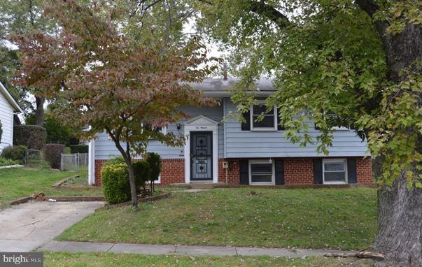 211 W Mill Ave, Capitol Heights, MD 20743 - photo 1