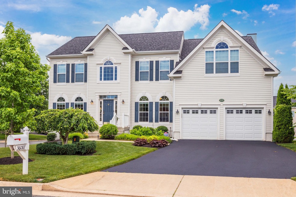 36087 Welland Dr, Round Hill, VA 20141 - photo 1