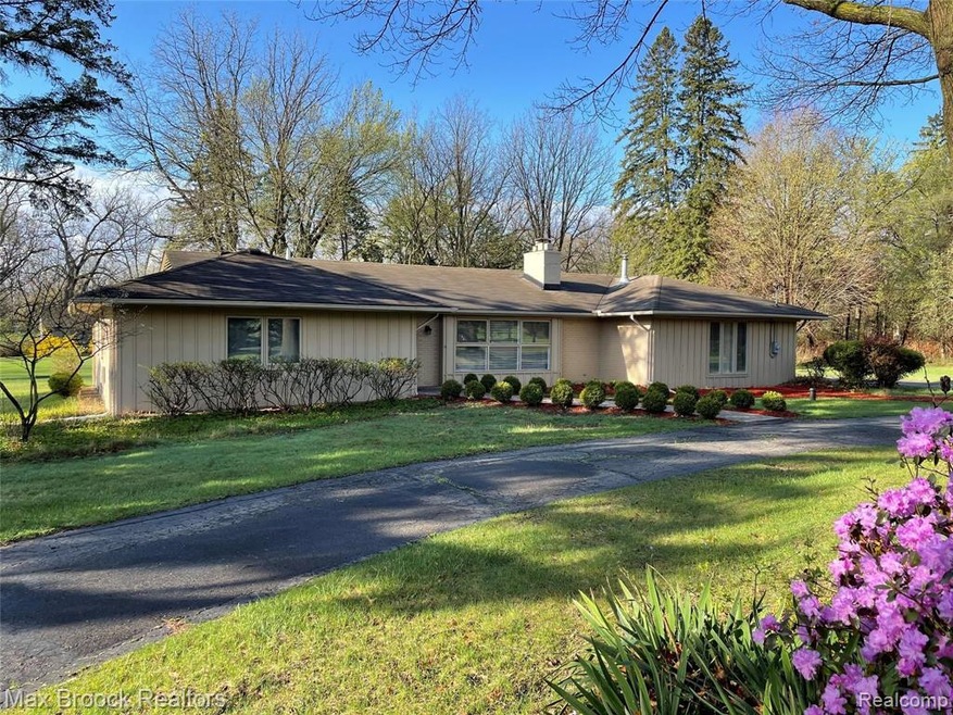 30621 N Greenbriar Rd, Franklin, MI 48025 - photo 1