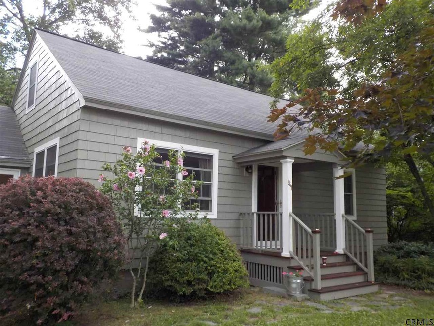 941 Inman Rd, Schenectady, NY 12309 - photo 1