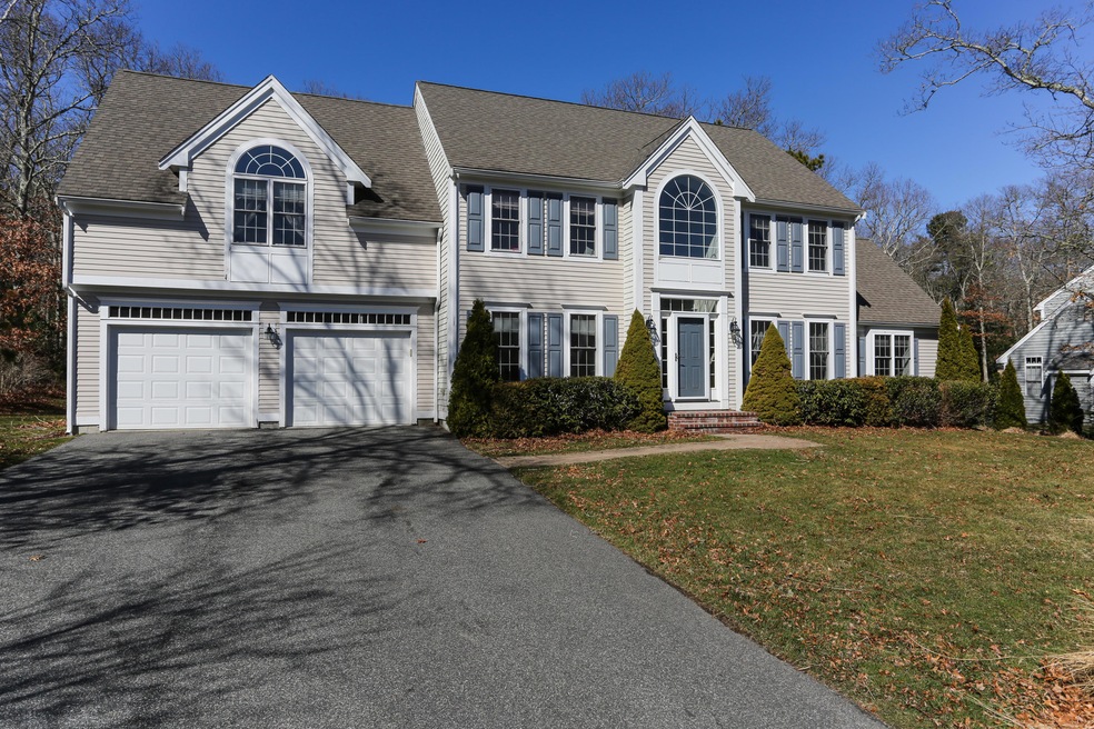 10 Sheffield Place, Mashpee, MA 02649 - photo 1