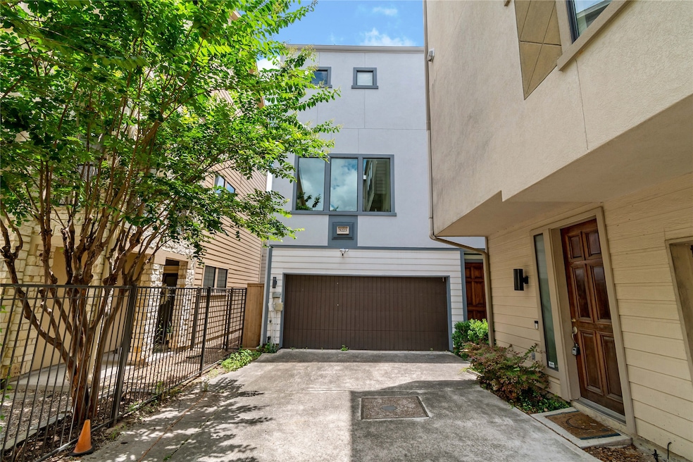 5223 Eigel St, Houston, TX 77007 - photo 1
