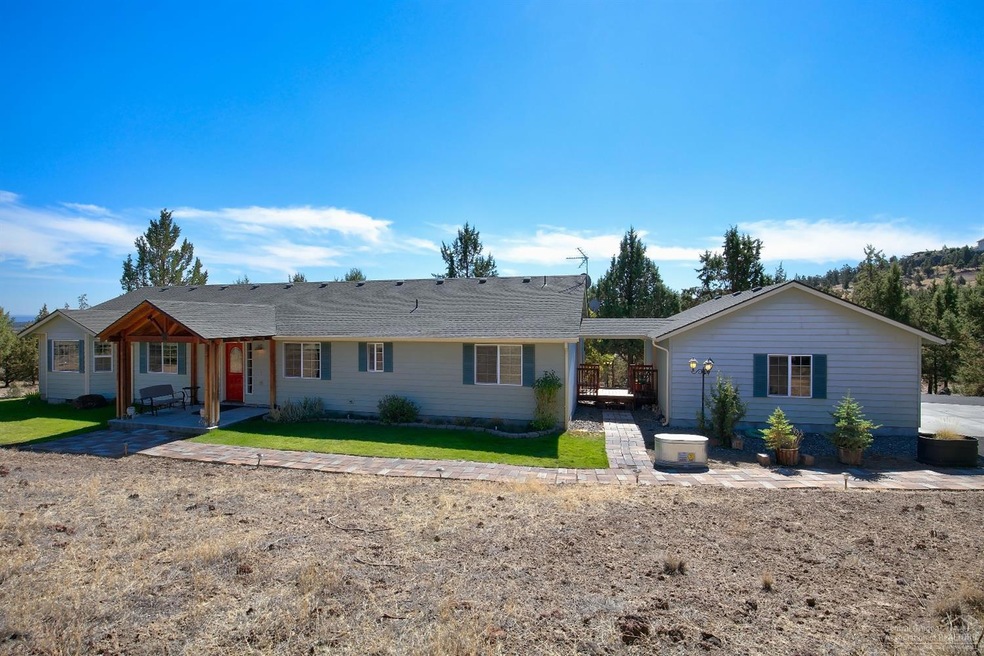 1705 NW Galloway Ave, Terrebonne, OR 97760 - photo 1