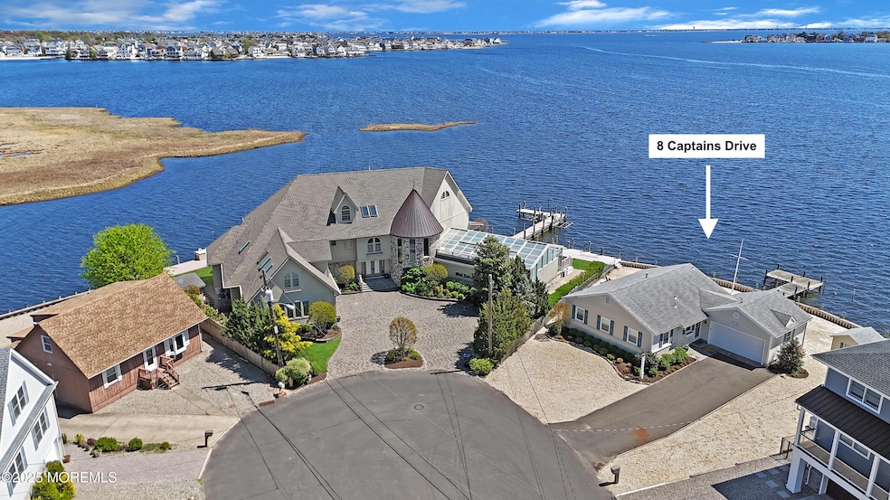 Pending $1,175,000 • Co-Listing Agent