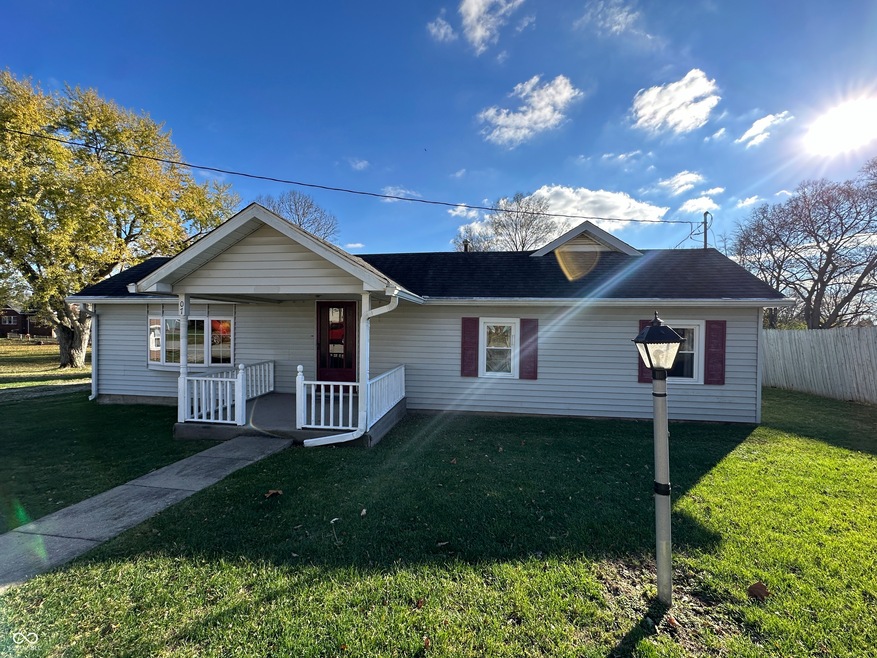 7 W Columbia St, Roachdale, IN 46172 - photo 1