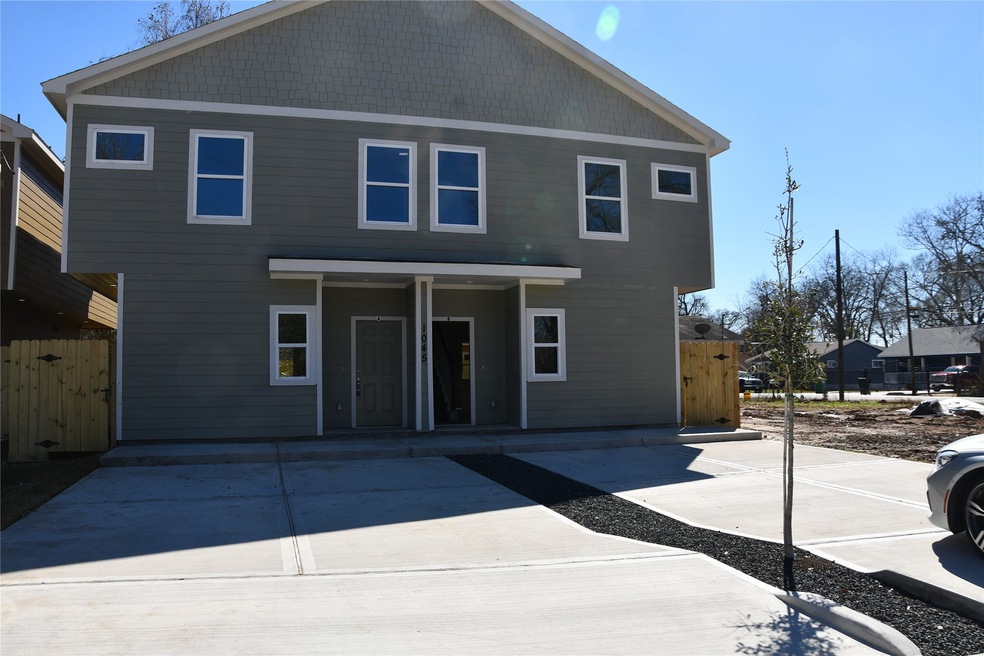 1045 Marcolin St unit B, Houston, TX 77088 - photo 1