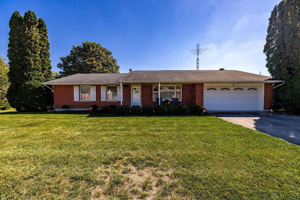 209 Eaton Ave, Eaton, OH 45320 MLS 896804