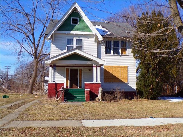 Lakewood front main.JPG