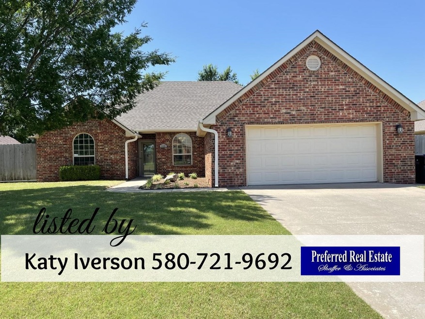 2408 Meadowview Dr, Duncan, OK 73533 - photo 1