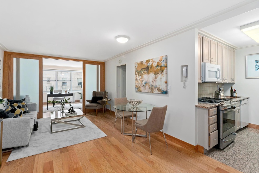 155 W 68th St unit 1815, New York, NY 10023 - photo 1