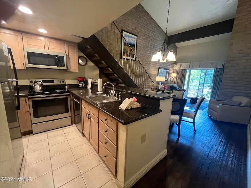 2401 kitchen living