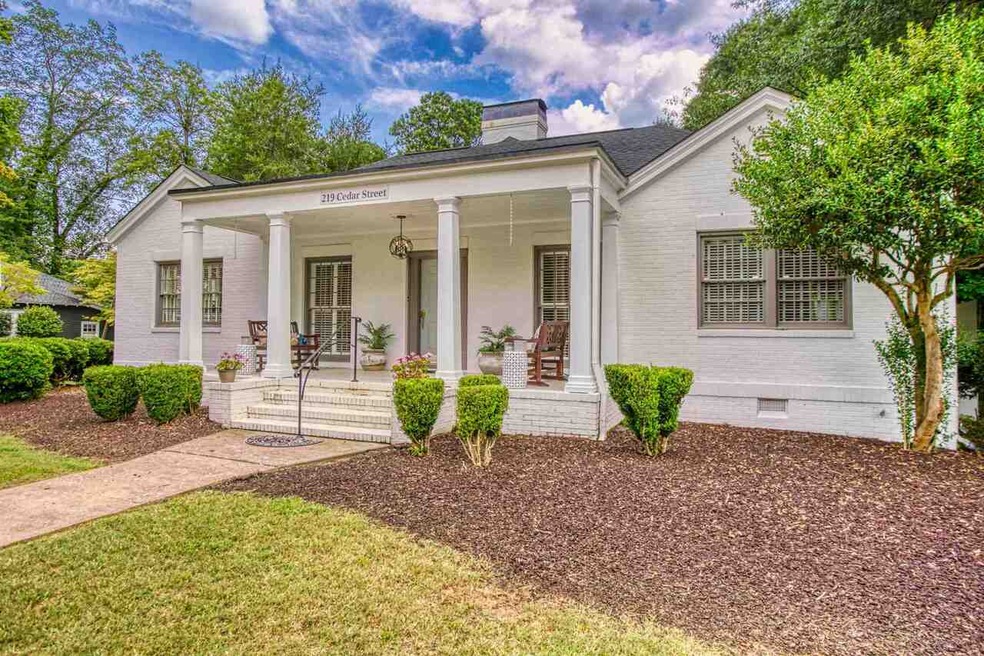 219 Cedar St, Carrollton, GA 30117 - photo 1