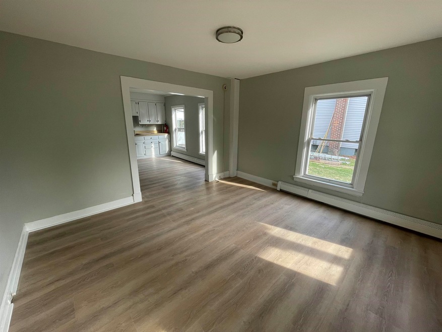 52 Chestnut Ave unit 1, Rutland, VT 05701 - photo 1