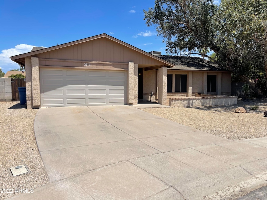 2517 N Sean Dr, Chandler, AZ 85224 - photo 1