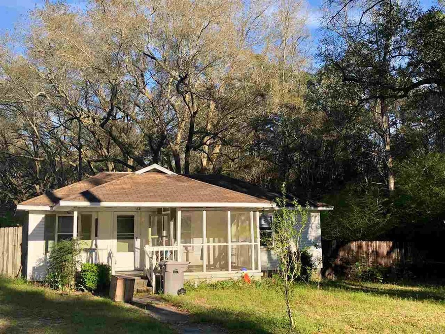 7512 Klondike Rd, Pensacola, FL 32526 - photo 1