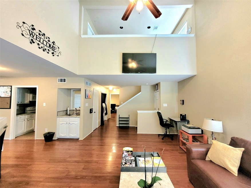 7867 Green Lawn Dr unit 7867, Houston, TX 77088 - photo 1