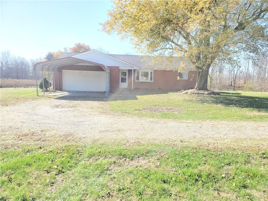 4021 E Us Highway 52, Rushville, IN 46173 - photo 1