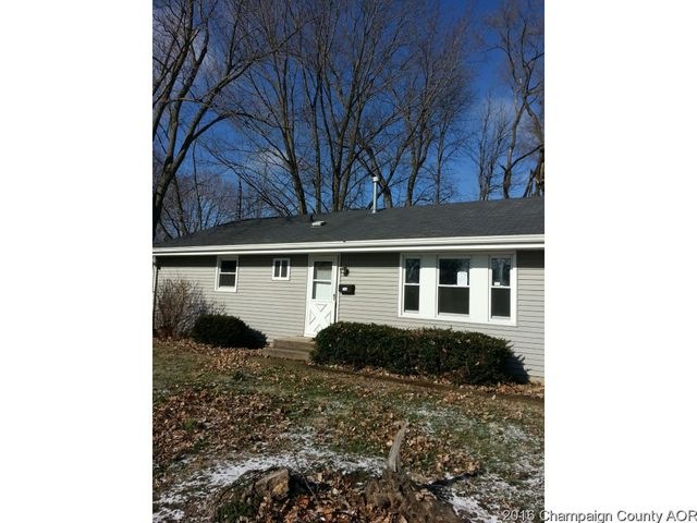 704 E Houghton St, Tuscola, IL 61953 - photo 1