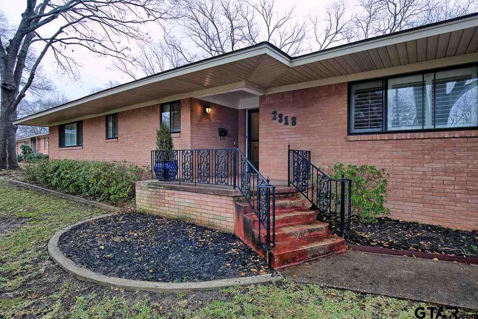2318 2318 Pollard, Tyler, TX 75701 - photo 1