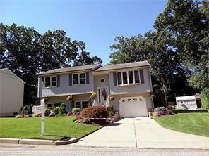 16 Long Ct, Cranston, RI 02920 - photo 1