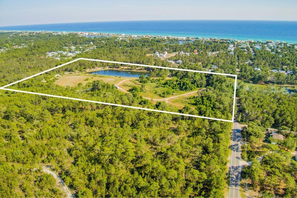 20 acres very close to the beach