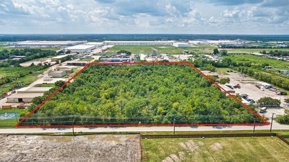 0 Fuqua E unit 47785589, Houston, TX 77048 - photo 1