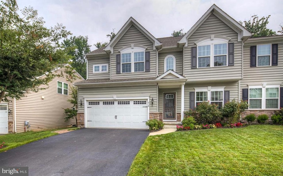 818 N Aikens Tavern Ct, Newark, DE 19702 - photo 1