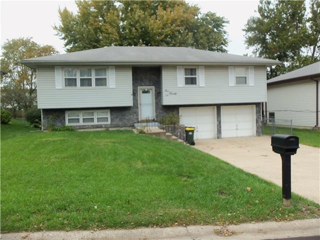 120 Fairlane St, Lansing, KS 66043 - photo 1
