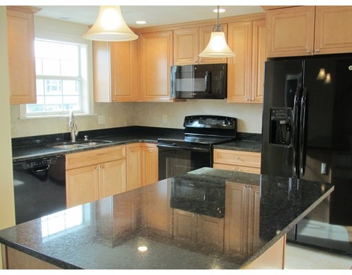 167 Warren St unit 167, Watertown, MA 02472 - photo 1