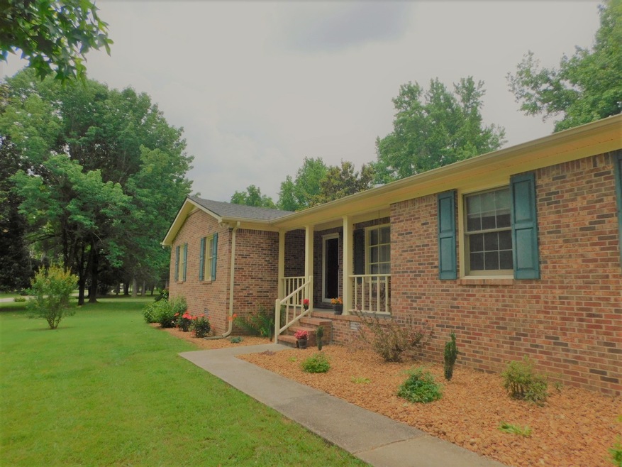 148 Sherwood Dr, Manchester, TN 37355 - photo 1