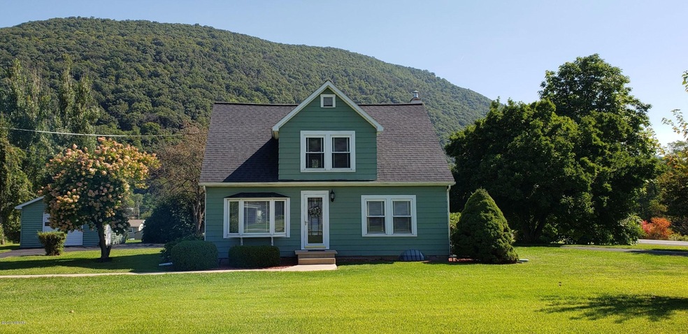 14 Maple Ave