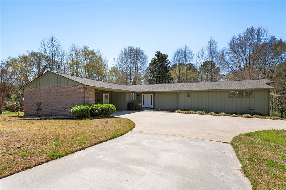 30 Joy Cir, Walhalla, SC 29691 - photo 1