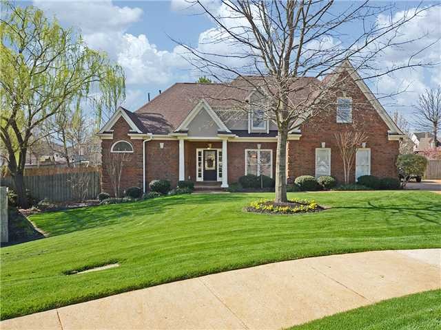 Fresh exterior paint! New roof! Professionally lan