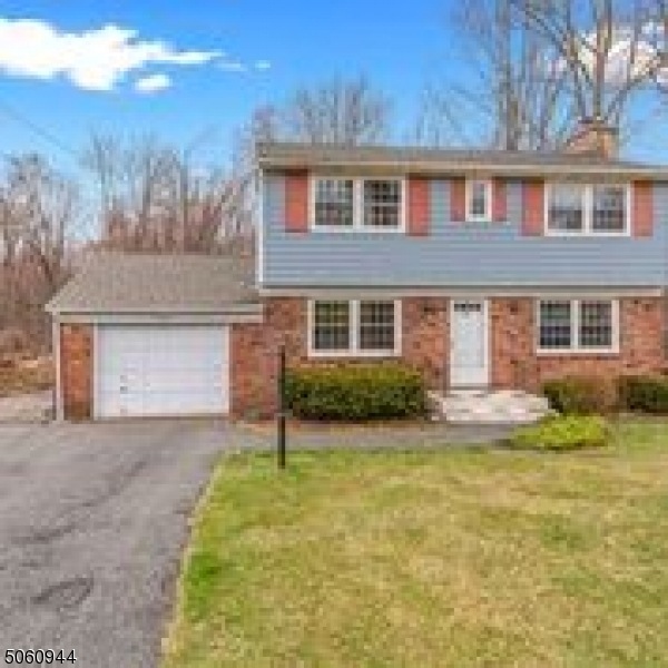 17 Commodore Dr, Lake Hopatcong, NJ 07849 - photo 1