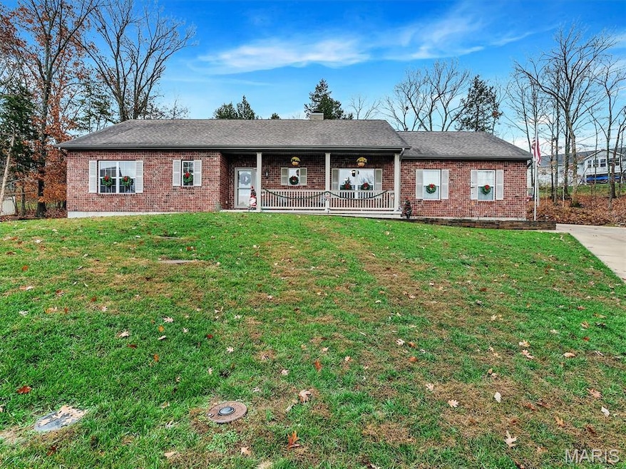 6 Broken Arrow Ct, Byrnes Mill, MO 63025 - photo 1