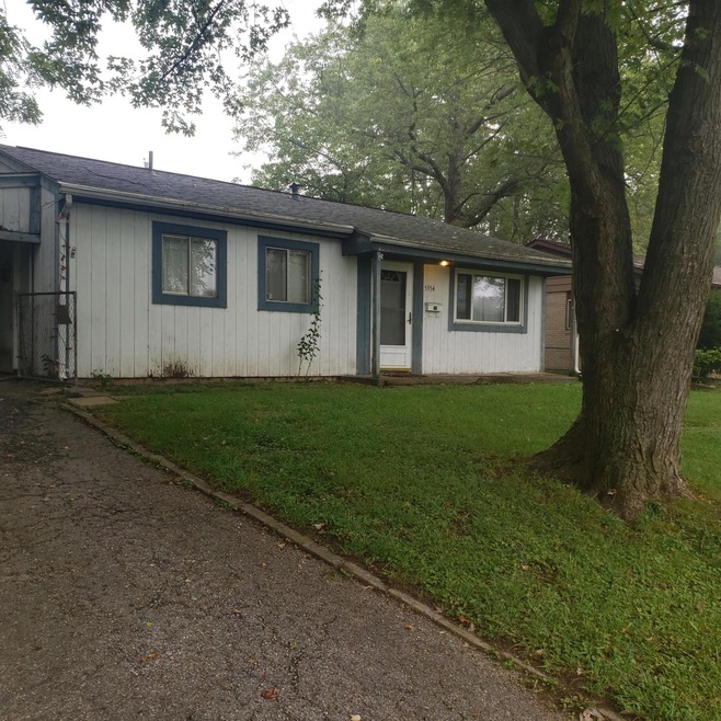 5354 Newport Rd, Columbus, OH 43232 - photo 1