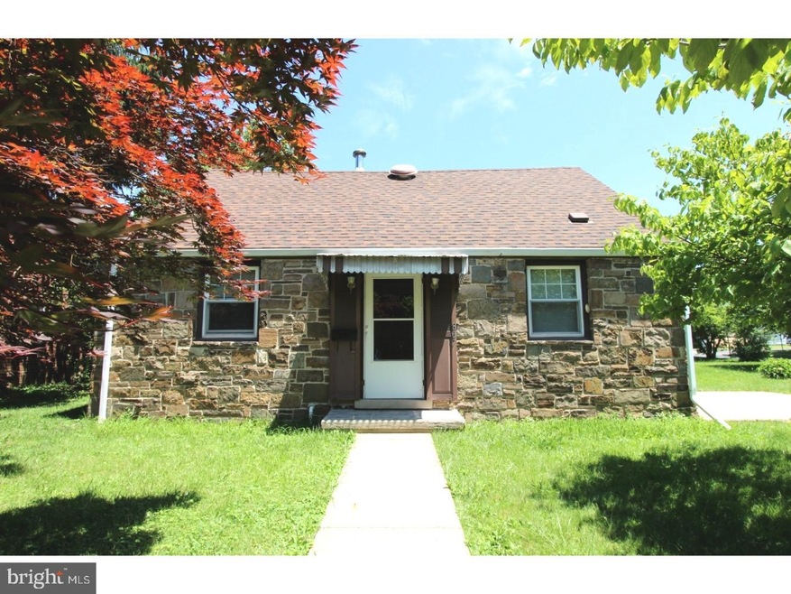 807 W 4th St, Lansdale, PA 19446 - photo 1