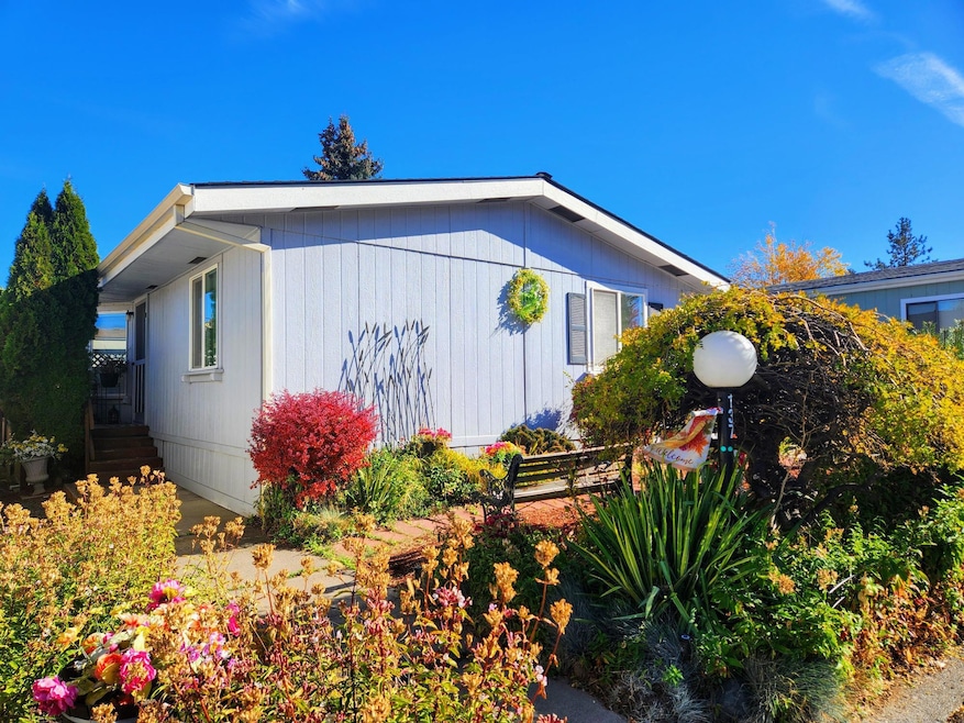 1001 SE 15th St unit 137, Bend, OR 97702 - photo 1