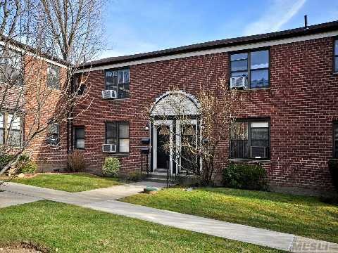 19640 67th Ave, Fresh Meadows, NY 11365 - photo 1