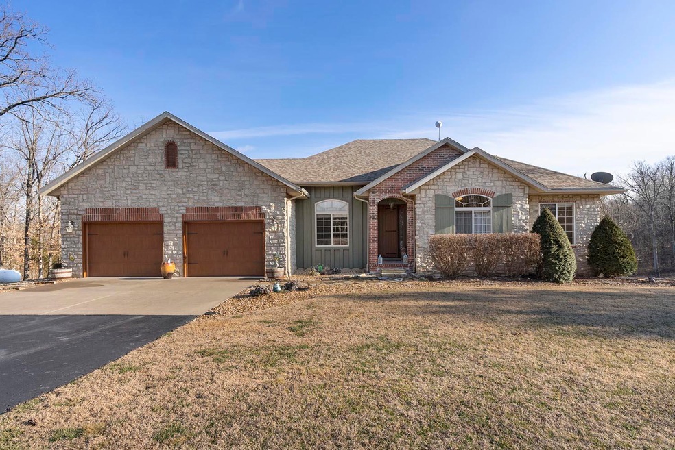 5457 E Calbert Ln - 001