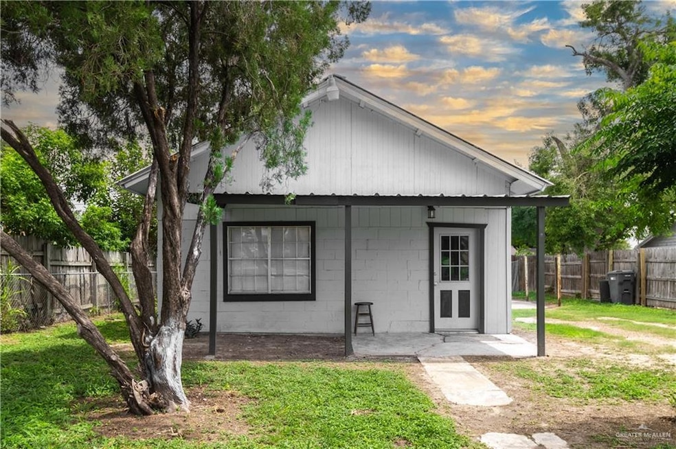 For Rent $1,100/month