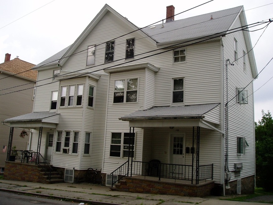 164 Hood St unit 1, Fall River, MA 02720 - photo 1