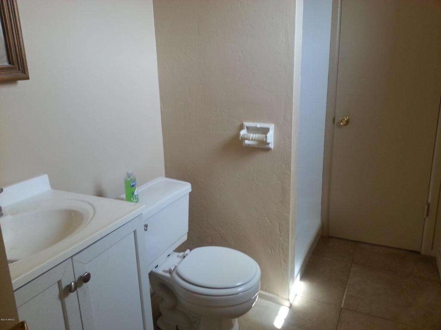 4233 N 47th Dr, Phoenix, AZ 85031 - photo 1