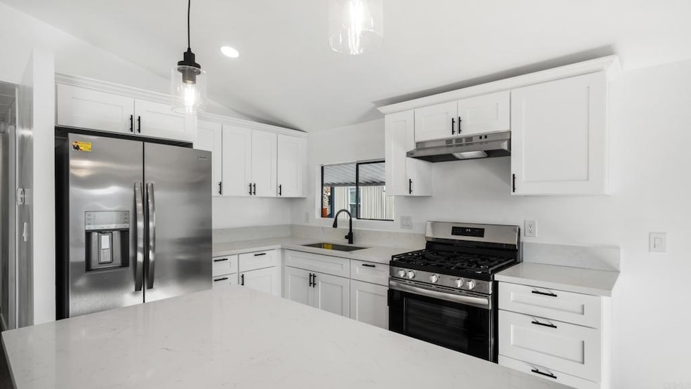 3890 Sipes Ln unit SPC 70, San Diego, CA 92173 - photo 1